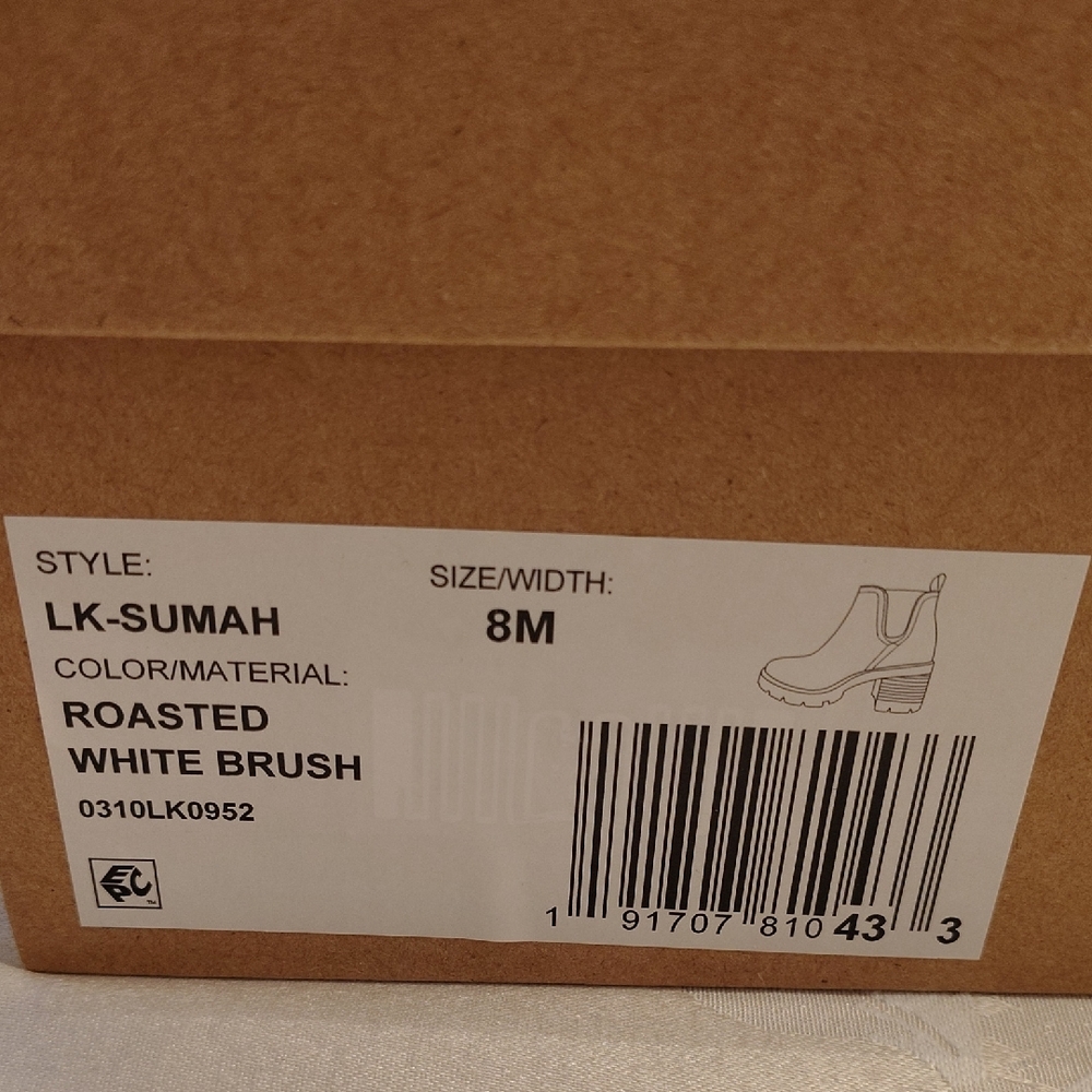 Lucky Brand Sumah Ankle Boots Booties Lug Sole - Picture 12 of 12